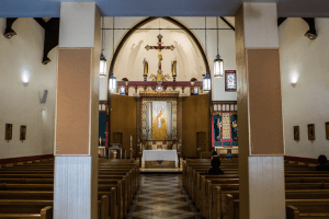 Across the nation, fewer Americans are firmly identifying with a religious tradition.  Picture courtesy, Christopher Gregory of The New York Times.